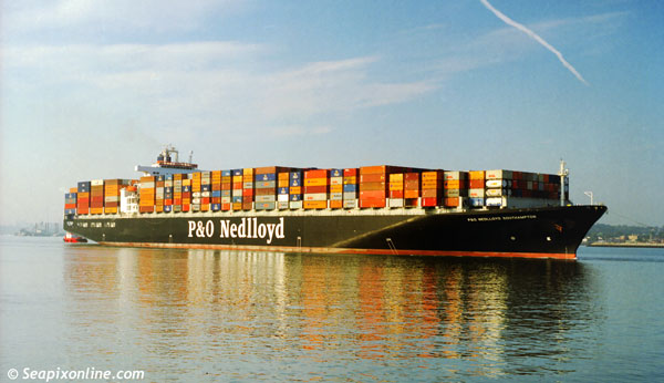P&O Nedlloyd Southampton, Maersk Kiel 9153850 ID 675